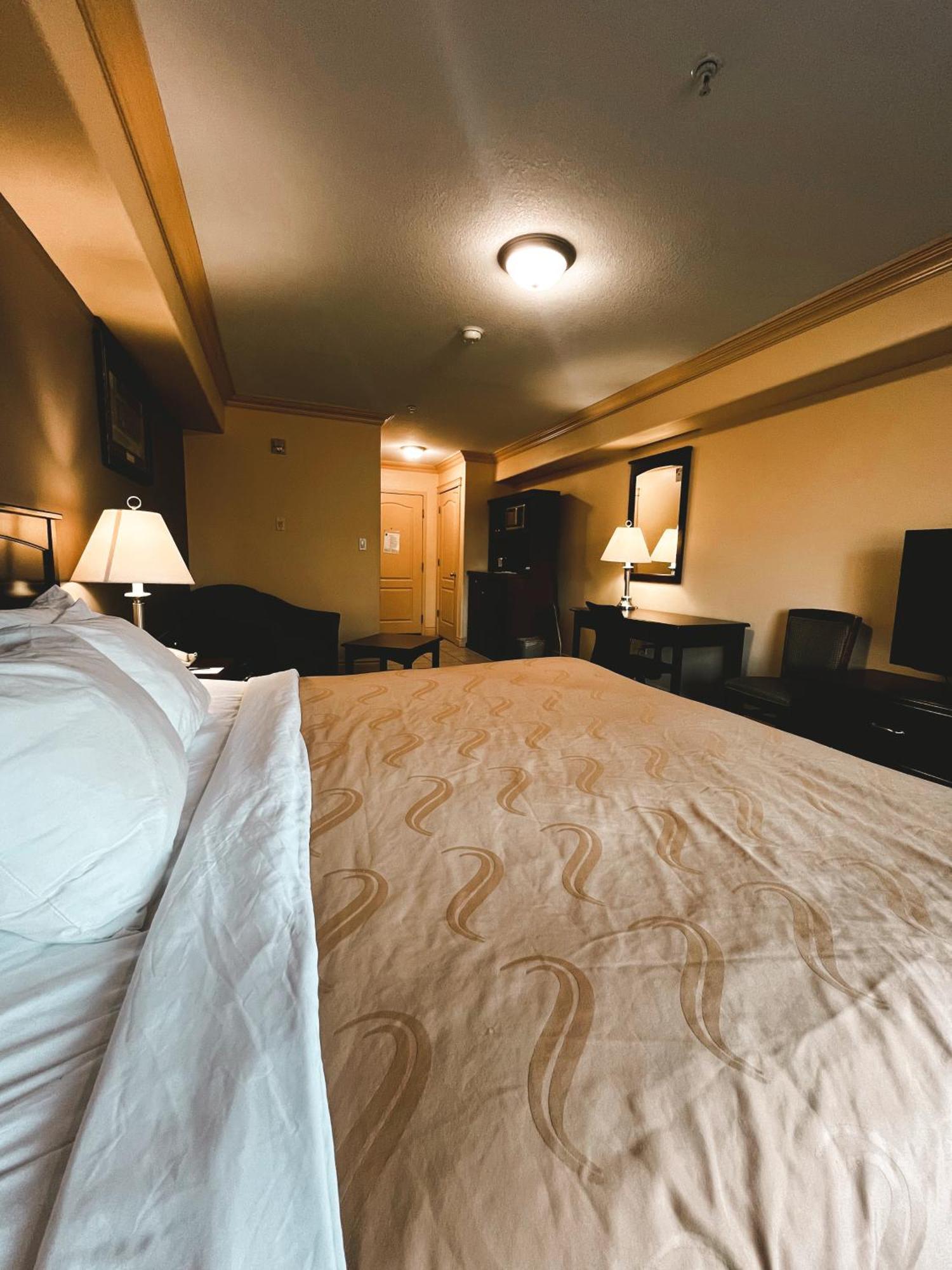 Quality Inn & Suites Hinton Habitación foto